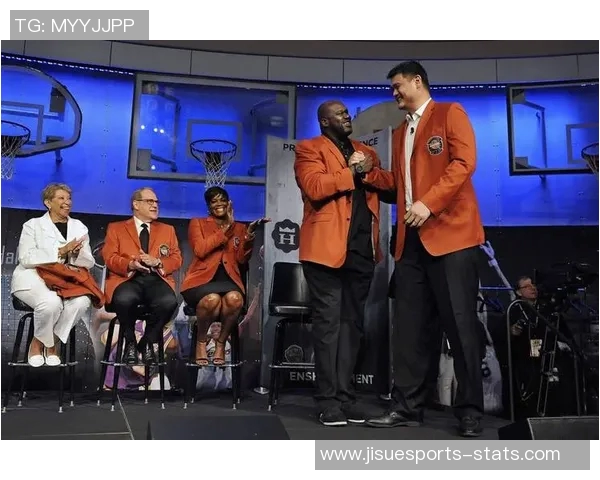 姚明投篮视野解析：如何利用身高优势提升投篮精准度与空间感