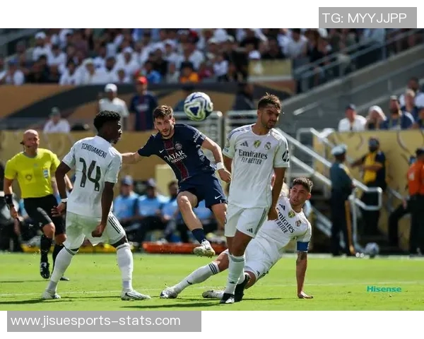 国王杯激战皇马与巴萨握手言和意外平局引发全场热烈讨论 国王杯激战皇马与巴萨握手言和意外平局引发全场热烈讨论