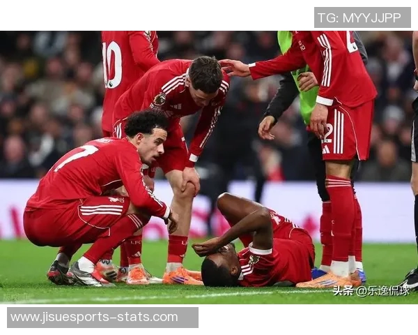 西甲激战:利物浦与热刺战成平局神奇扑救成比赛焦点 西甲激战:利物浦与热刺战成平局神奇扑救成比赛焦点