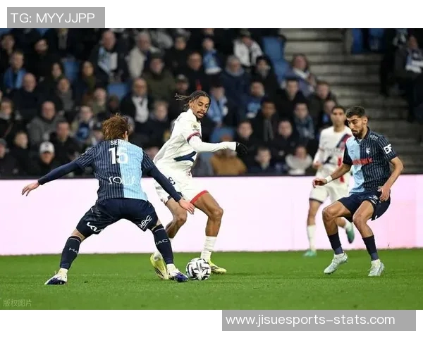 国王杯激战巴黎圣日耳曼3-2逆转马竞上演帽子戏法引爆全场激情